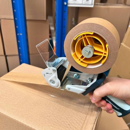 DYSPENSER DO TAŚM GFC-828 + TAŚMA PAPIEROWA SE 50x50m BRĄZ. - 6 SZT. 7