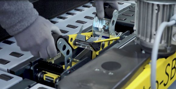 SIAT NASTRO SB™ L8 - Zaklejarka do kartonów, mobilna, półautomatyczna 2