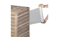 Folia stretch transparentna ręczna 500 mm 17 µm 1,35 kg w użyciu przy owijaniu palety, elastyczna i wytrzymała do zabezpieczania towarów w transporcie