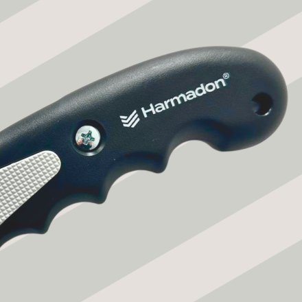 Nóż do folii stretch i kartonów HD-9 BK ergonomiczna rękojeść z wyprofilowanym chwytem zapewnia komfort i kontrolę podczas cięcia opakowań w magazynie i e commerce